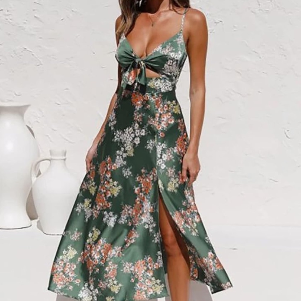 🩷FLORAL SATIN STRAP SUMMER MAXI DRESS CUTOUT SPLIT HEM TRENDING SIZE MEDIUM - Picture 2 of 8